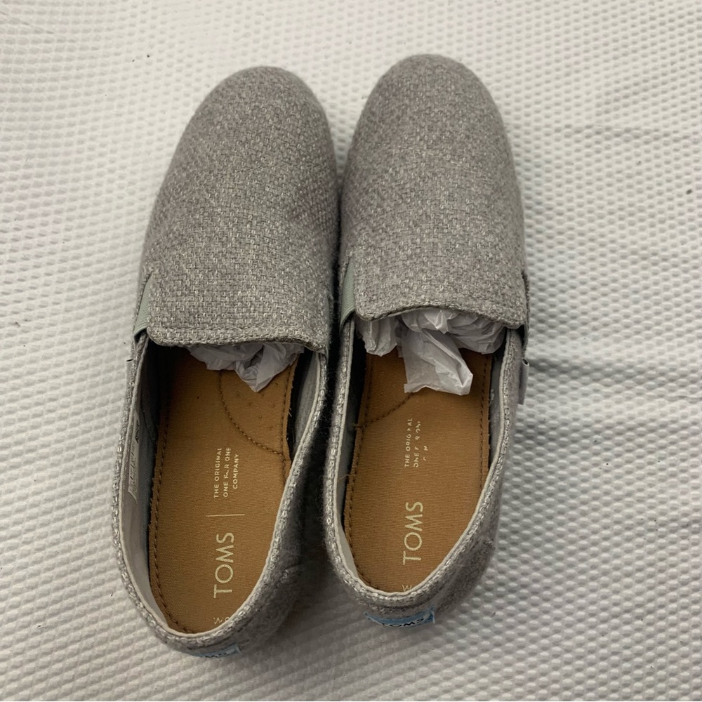 Toms - Picture 8 of 14
